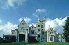 неоготический замок викторианской эпохи